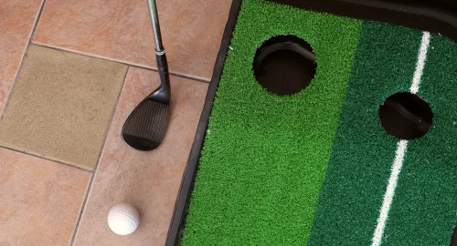 Golf training indoors