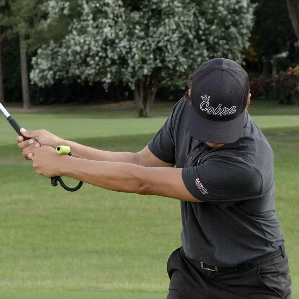 Automatic swing improvement with the Square Set